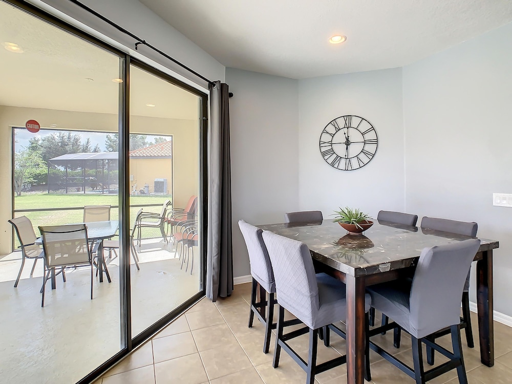 Family Oasis Near Disney - Pool Resort Access