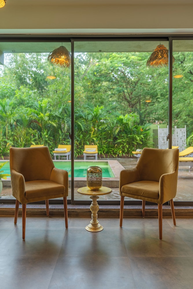 Locomo Boutique, Morjim - Cozy tropical stay, near beach view 3