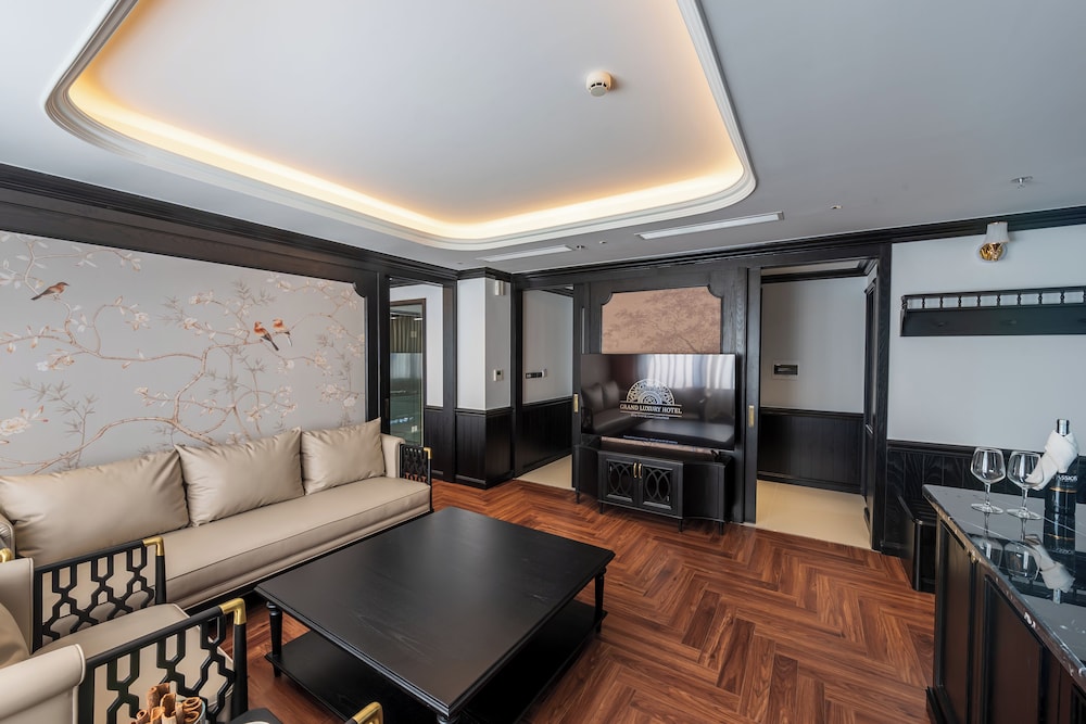 Grand Luxury Hotel Ninh Chu