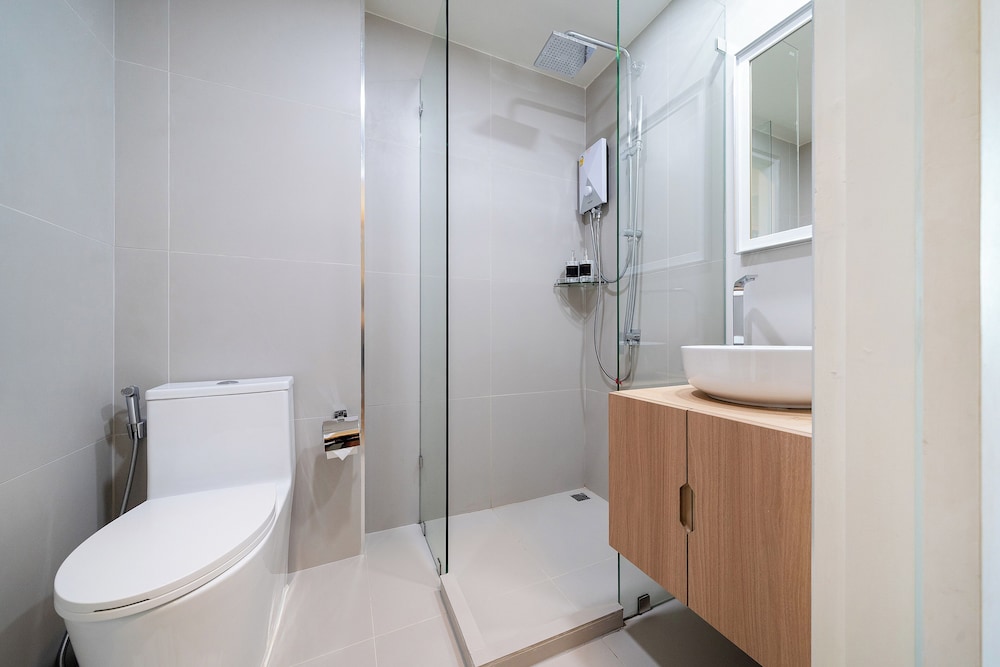 Zcape X2 Condominium in Bang Tao