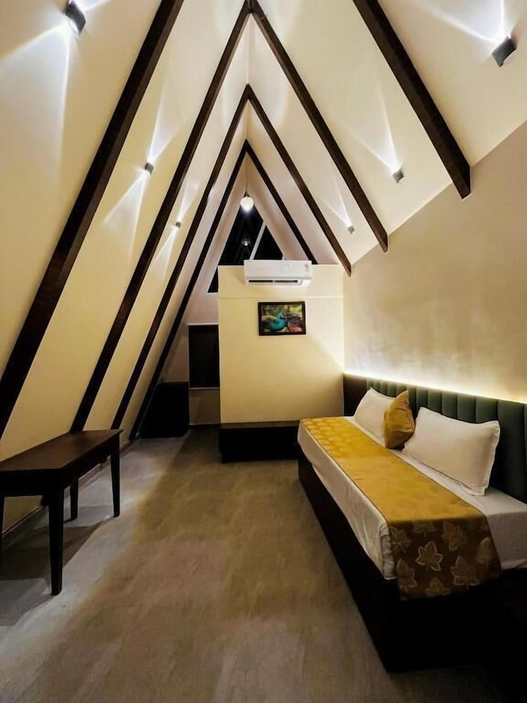 Bird's Nest Resort - Shahapur
