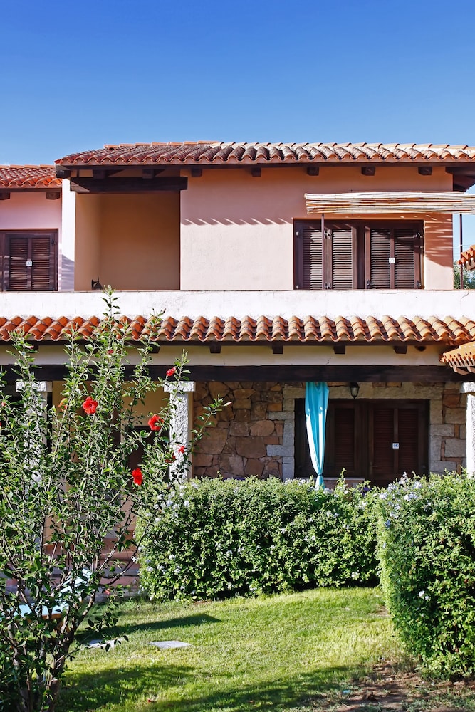 Residence in San Teodoro just 850 mt from the sea