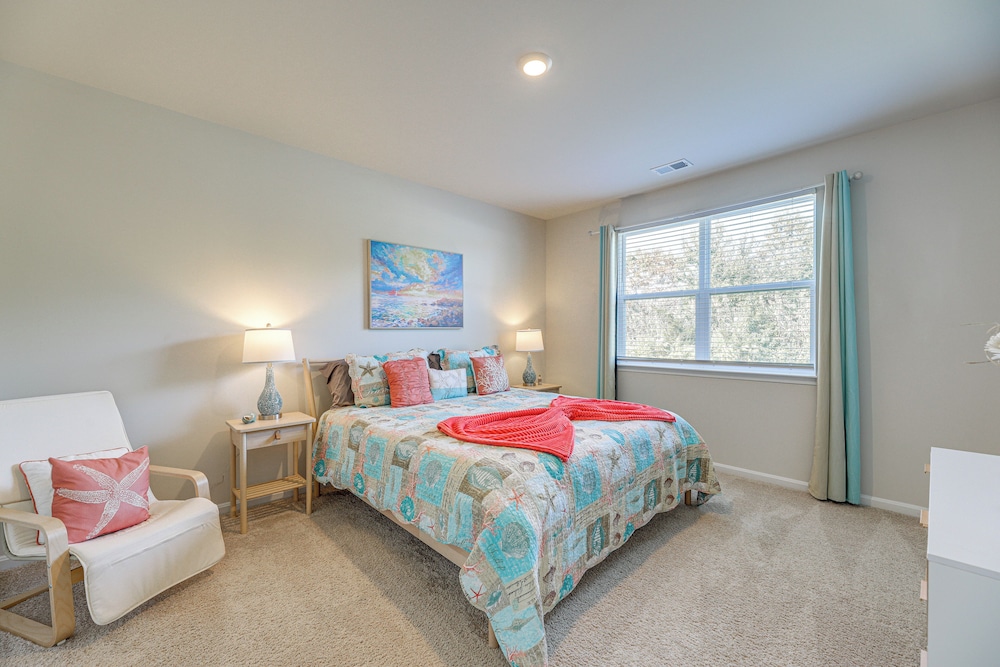 Game Room + Patio: Spacious Ocean View Home