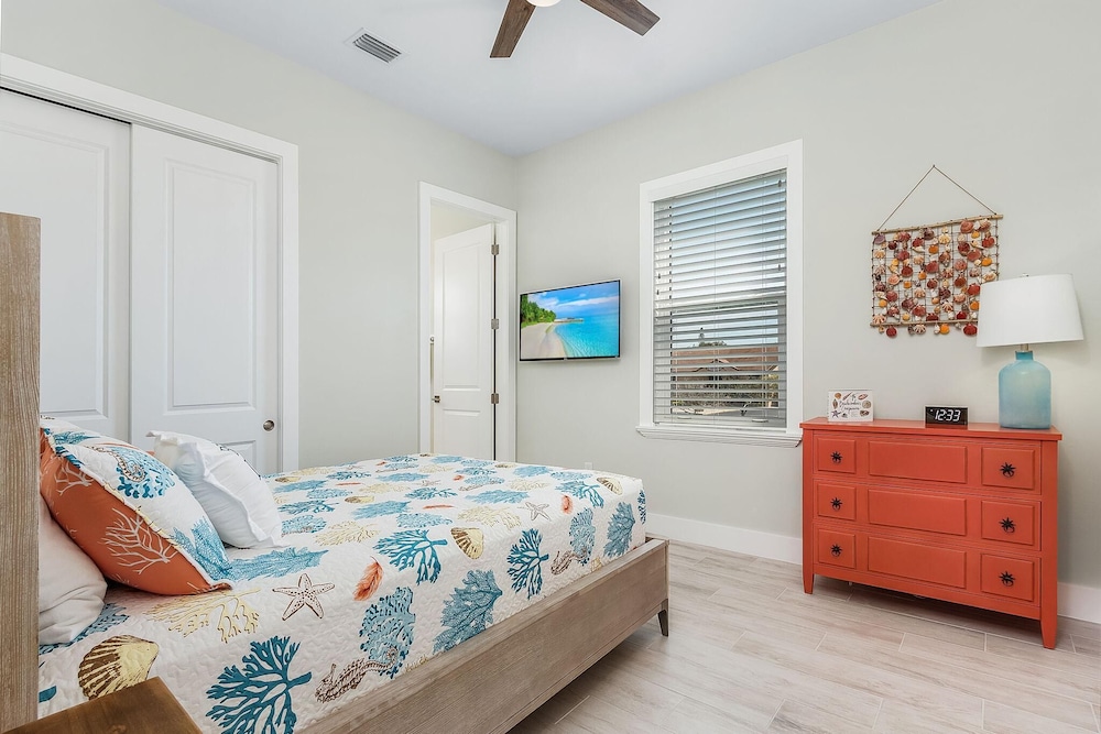 Captain's Quarters