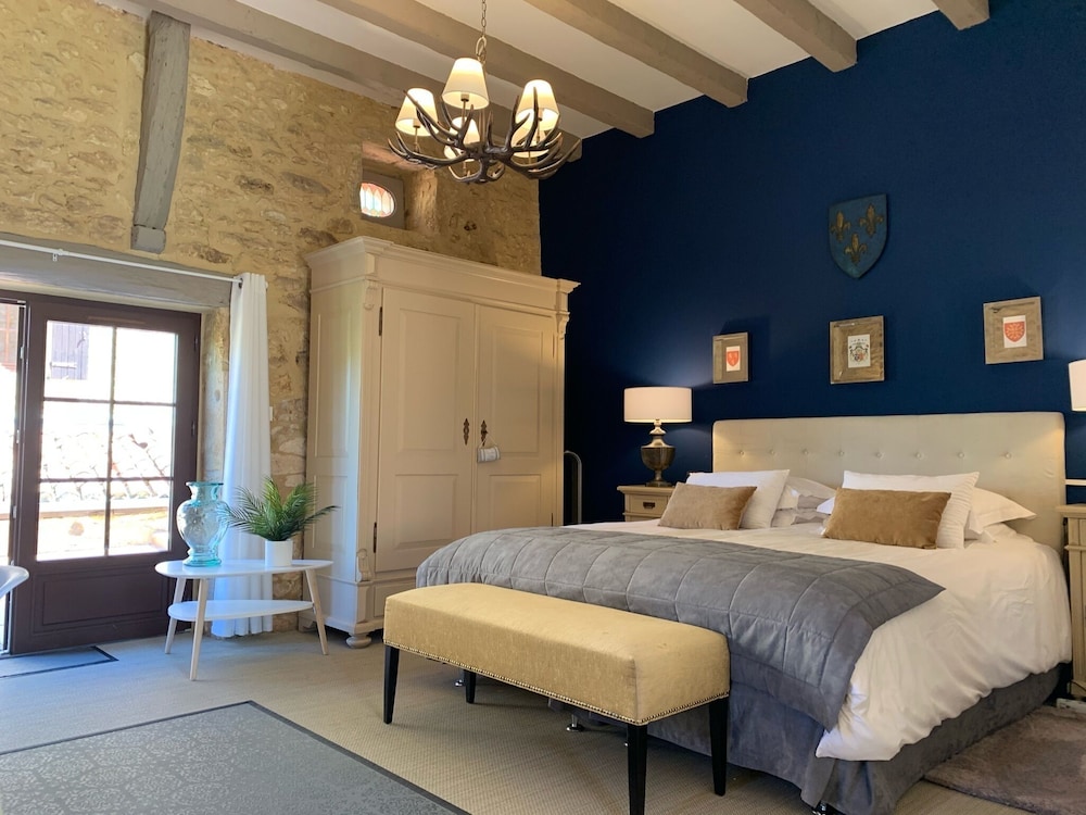 Le Noyer Residence - Property Image 24