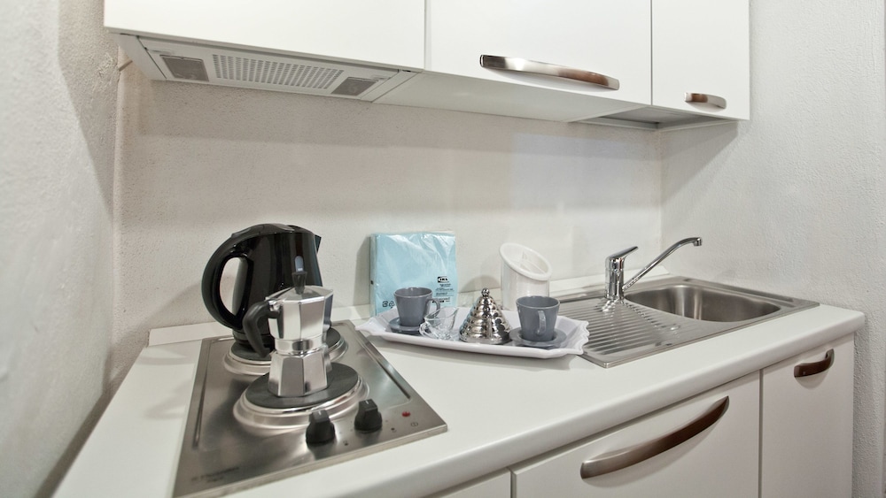 Rental in Rome Arco Ciambella Studio