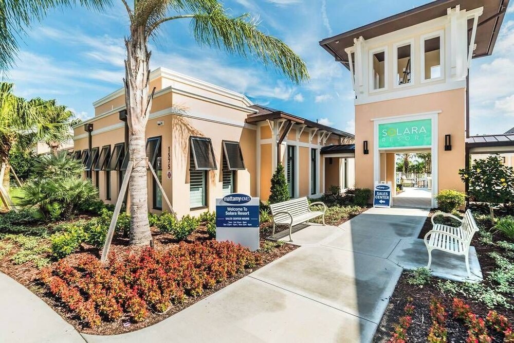 Family Fun Retreat Near Disney With Game Room & Themed Bedrooms