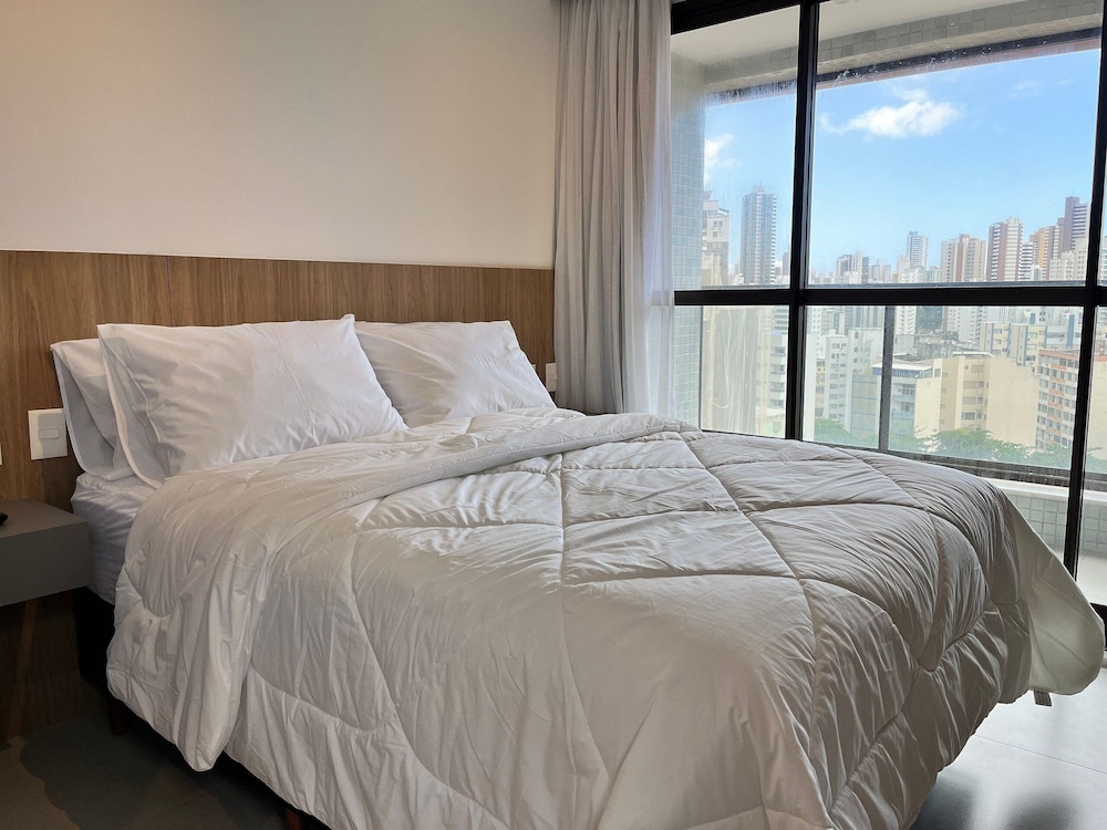 Modern and Fully Equipped Apartments 500m From Barra Beach in Salvador ZBN