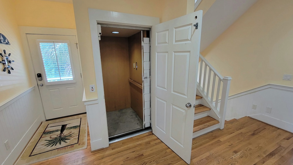 203 Butler Avenue by Tybee Vacation Rentals