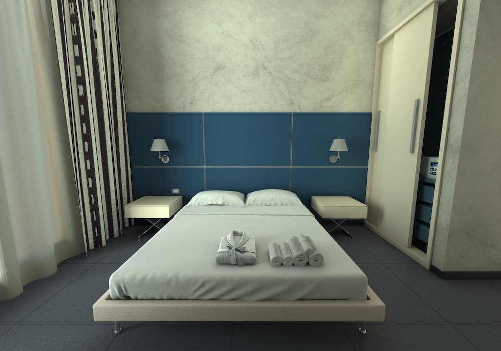Home Club Suite Hotel photo 2