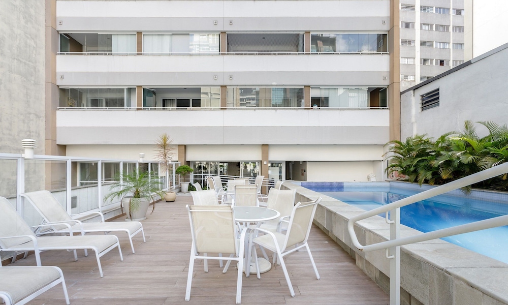 Studio With Swimming Pool Near Se Cathedral Cgf135