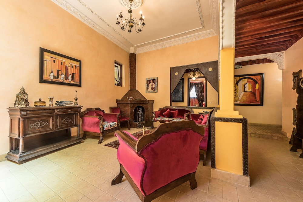 lounge