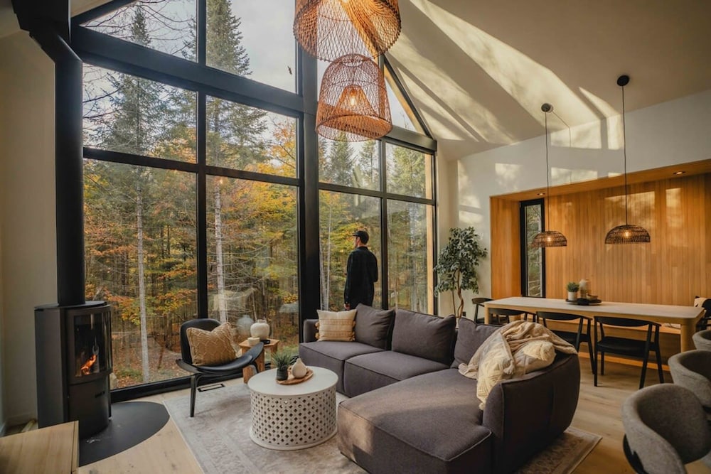 Naro Cabin in Laurentides