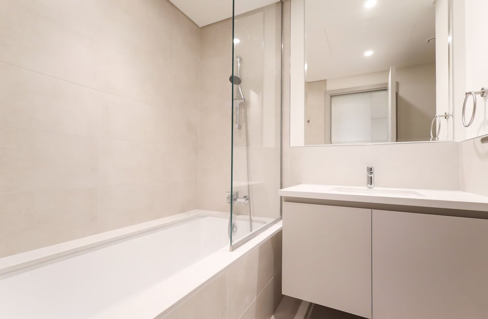 Elite LUX Holiday Homes - Dubai Creek Oasis 2BR Luxe w Burj View