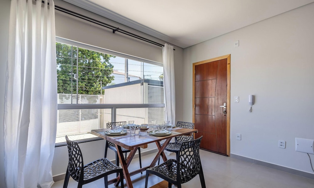 Apt w/ Barbecue Grill 190 m From the Beach Mbu0102