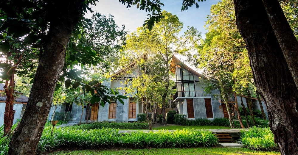 Villa Thalanena By The Beach