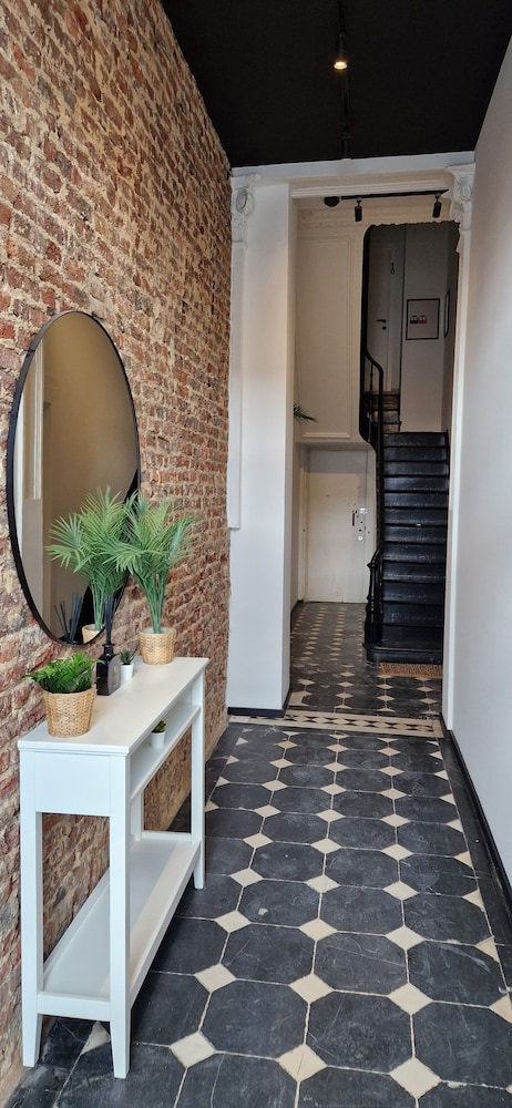 Charleroi Cozy Home