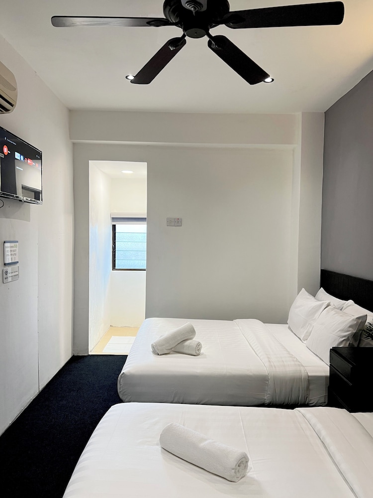 Quee Hotel