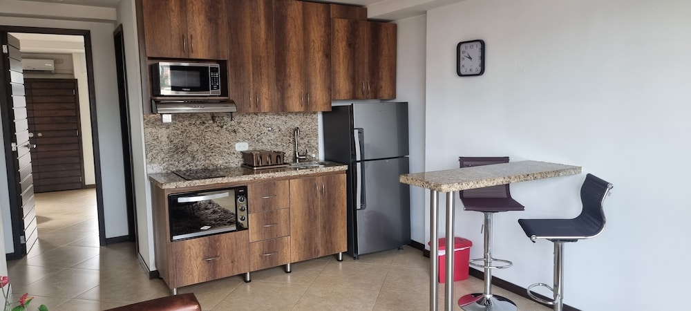 Penthouse Rooftop Gem in the Laureles