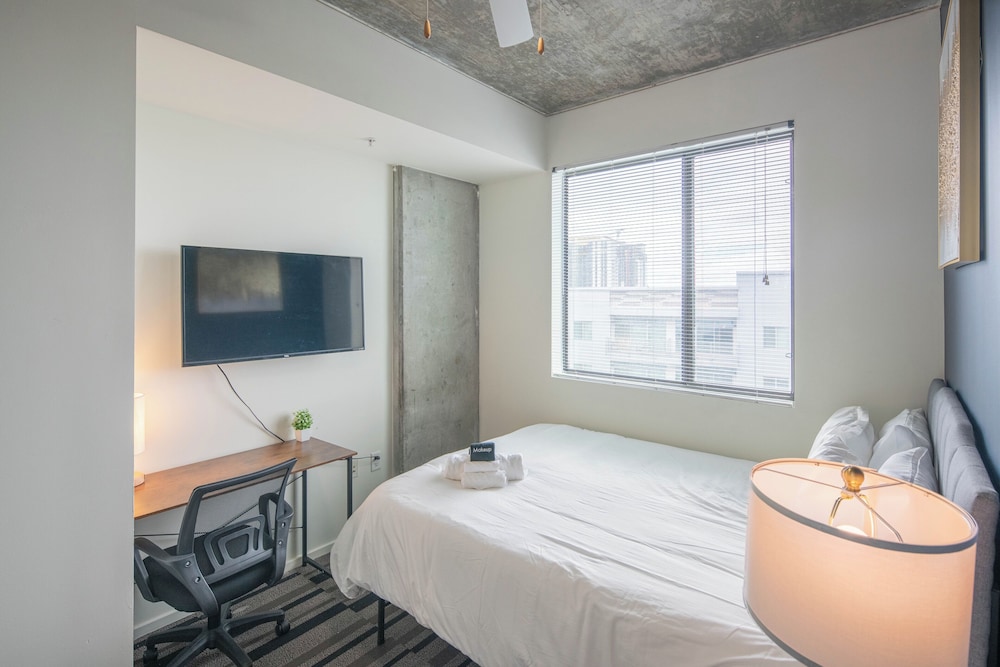 ROVE LIVING/KL - Roosevelt Point