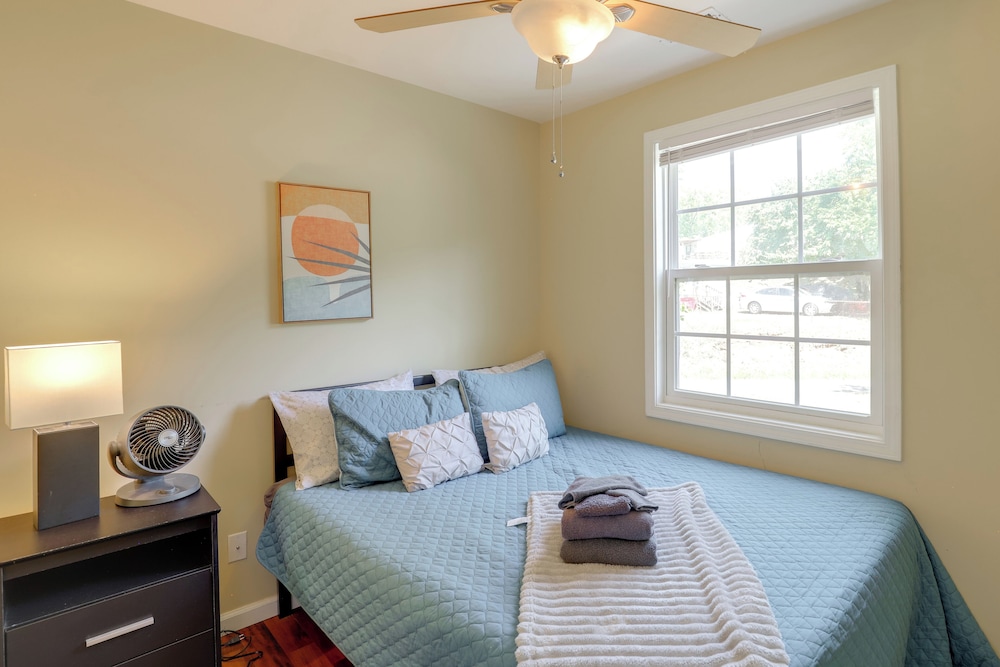 Family Home w/ Game Room, 3 Mi to Dtwn Asheville!