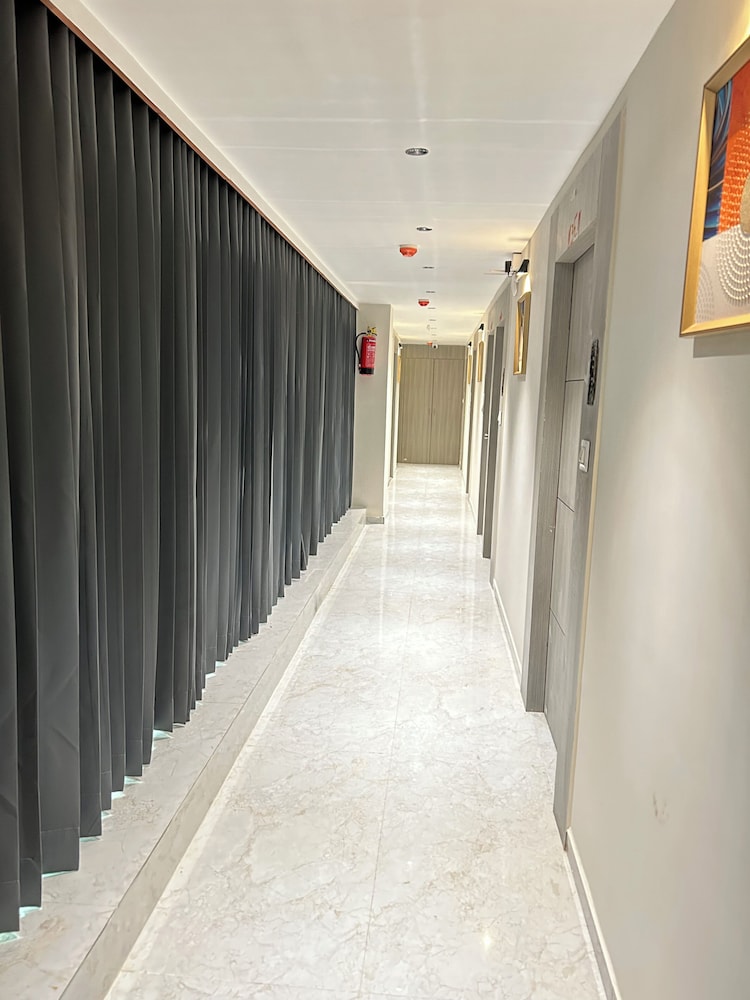 Hotel Prime Town