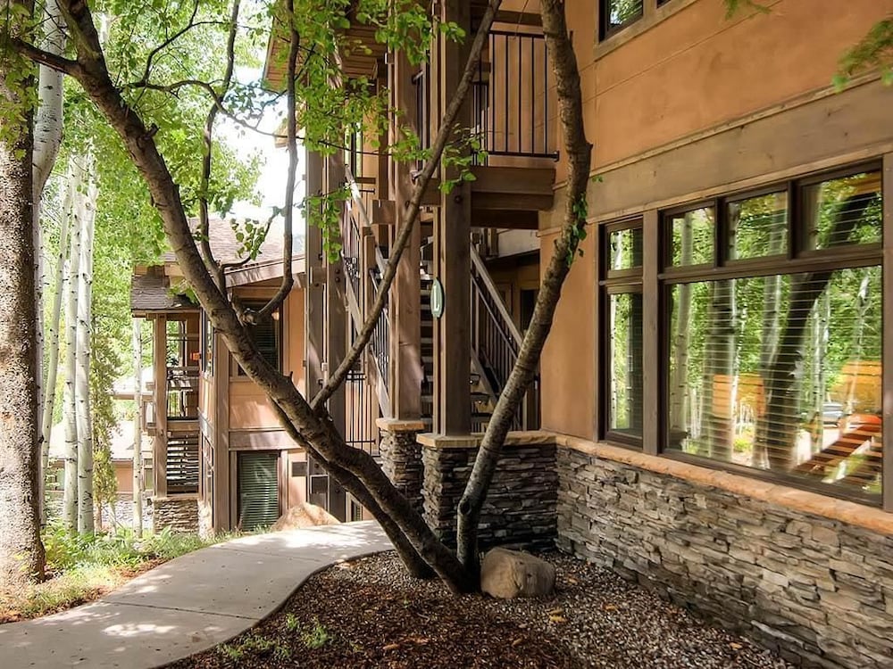 Aspenwood L7 - 1 Bedrooms Condo