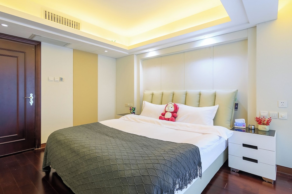 Beijing Sanlitun area duplex apartment