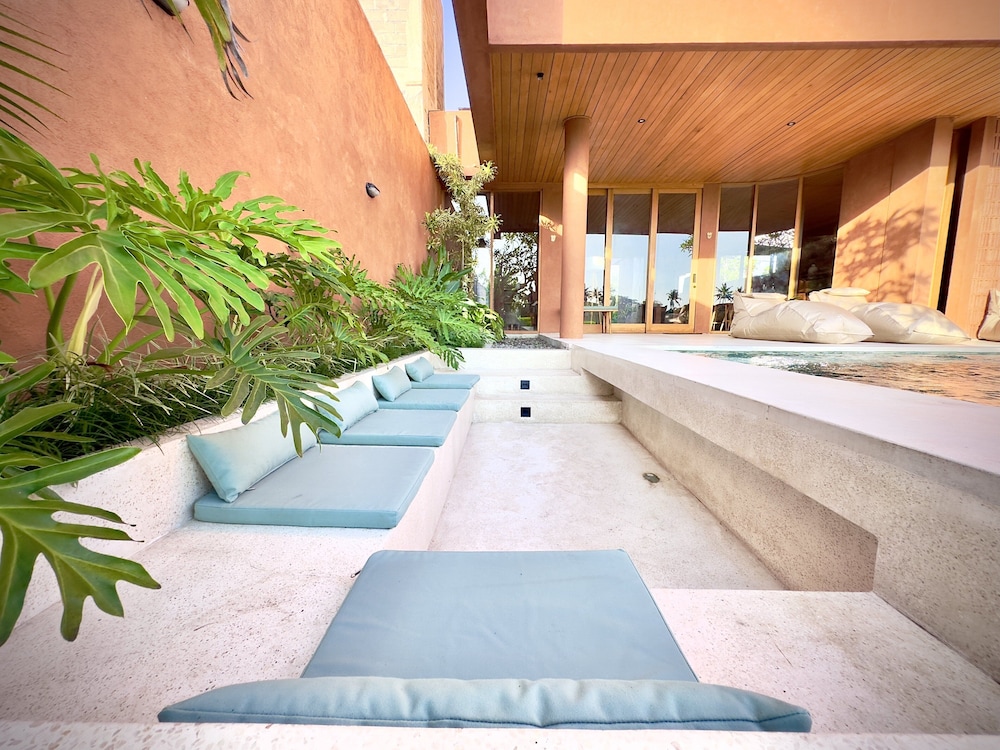 The Hum Villa 3BDR Private Villa view 4