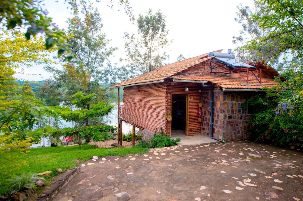 Vintage Cottage