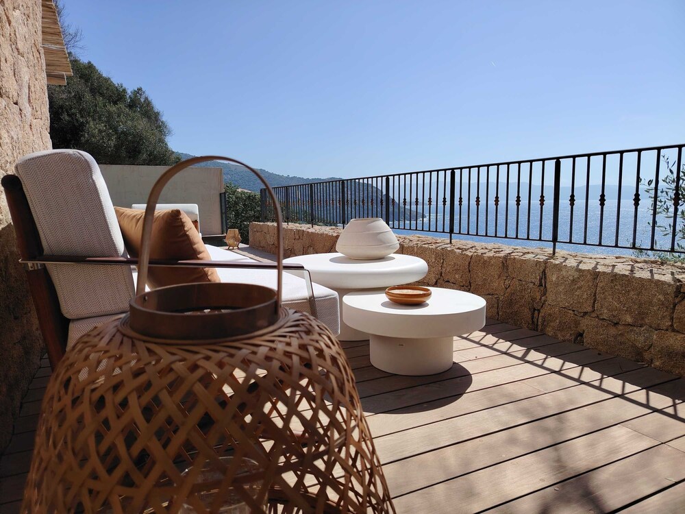 Luxury Villa Saleccia Beach Access Through the Maquis