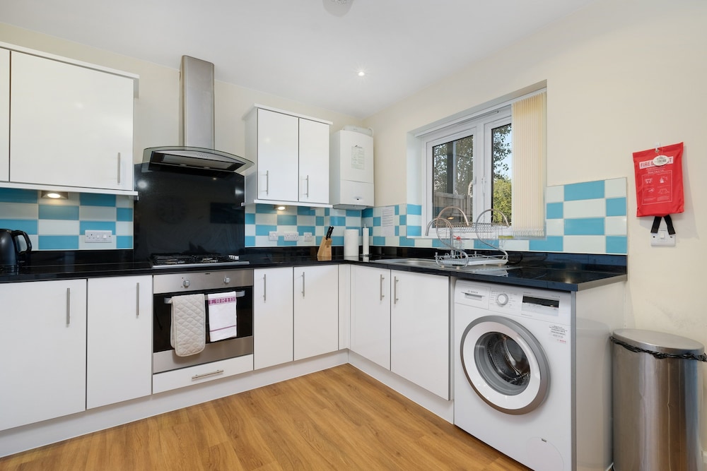 Heathrow Living Serviced Apartments by Ferndale