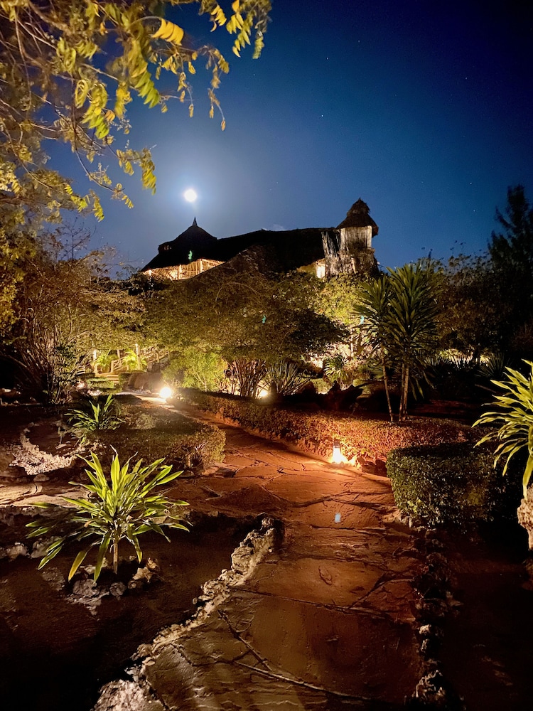 Rock and Sea Resort