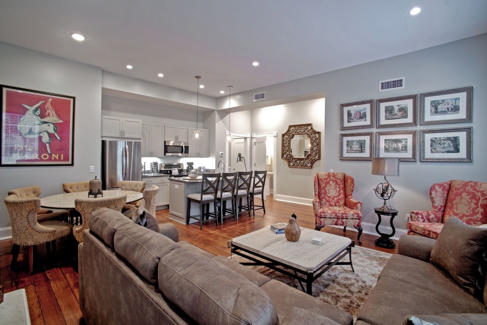 Restored Historic Home 5 BR 4.5 Bath