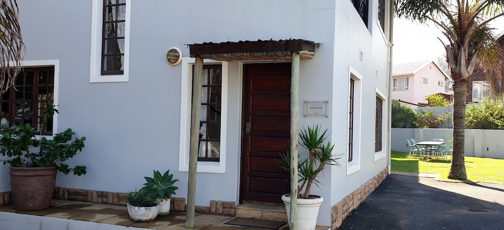African Sands Bed & Breakfast