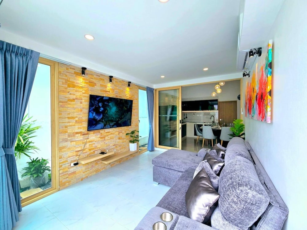 Lux Sila Pool Villa 3 Bedrooms 4 Beds