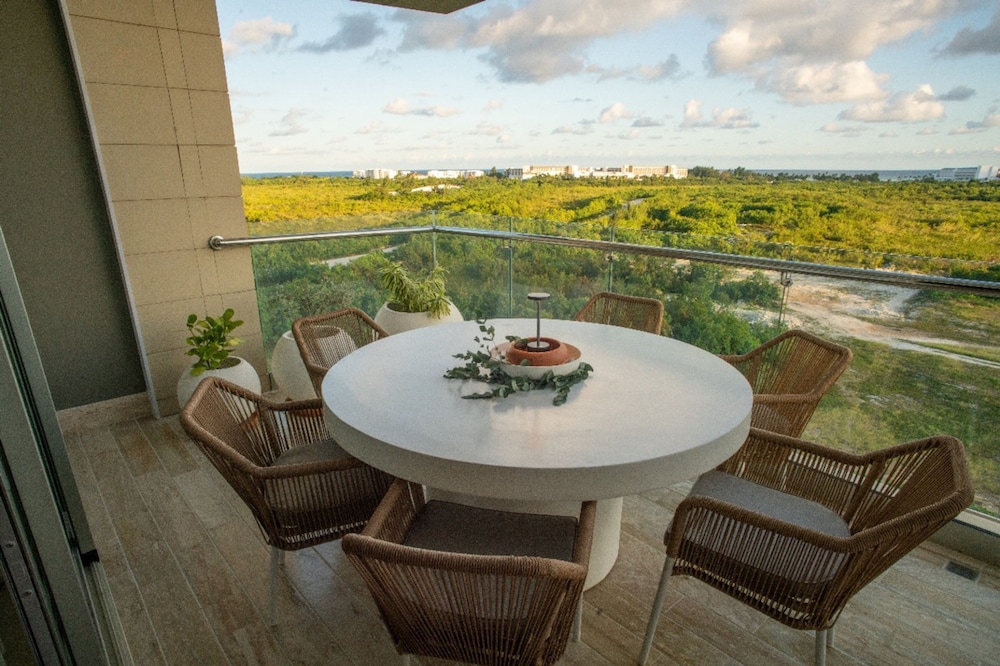 Luxury 3BR apt With View in Unique Tower Cap Cana