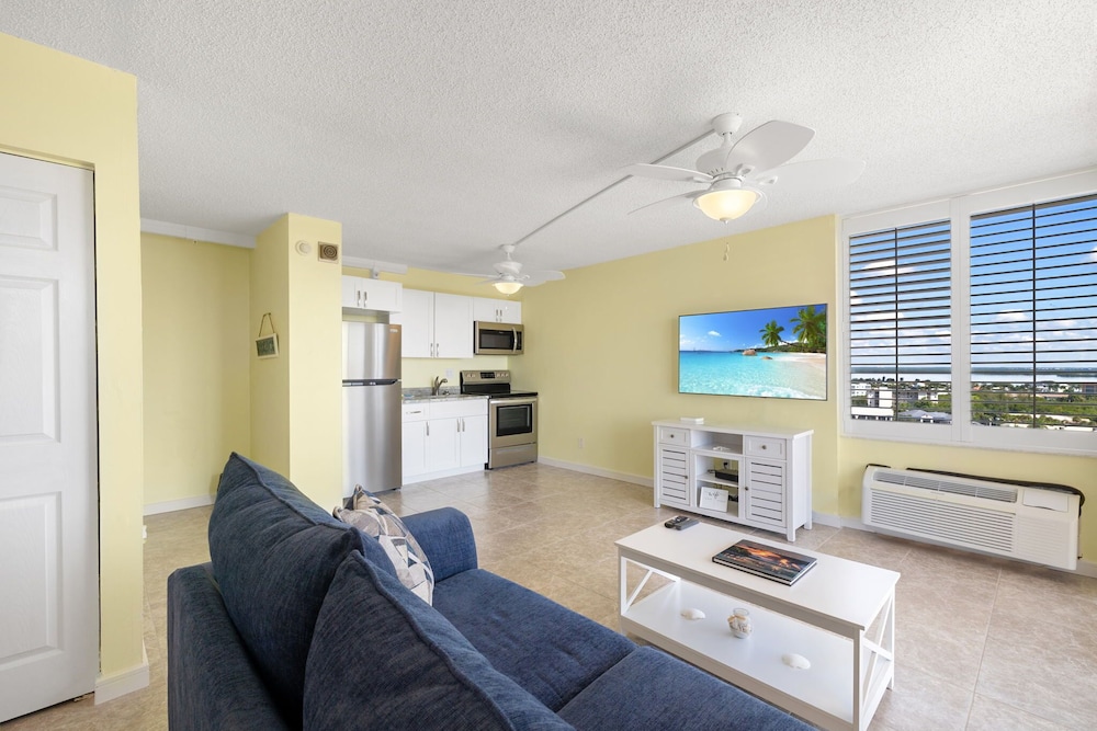 Estero Beach and Tennis PH2 view 5