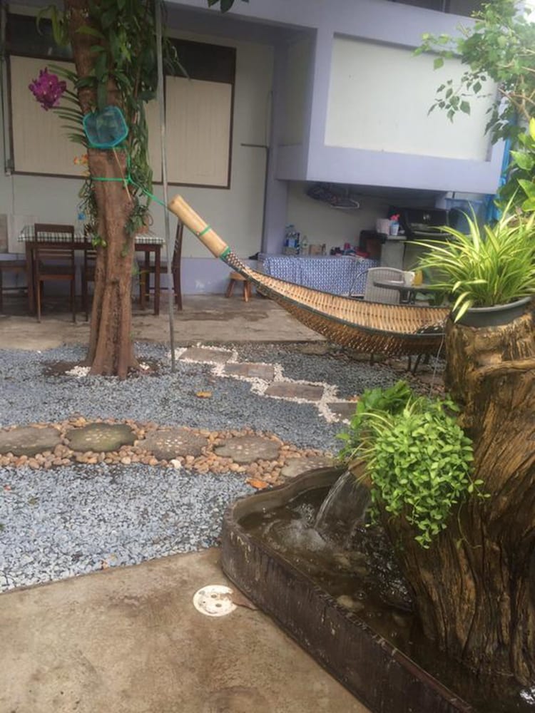 Hotel Pancake House B&B - Image 1