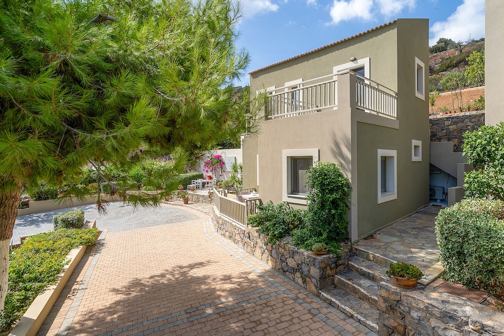 Blue View Villas