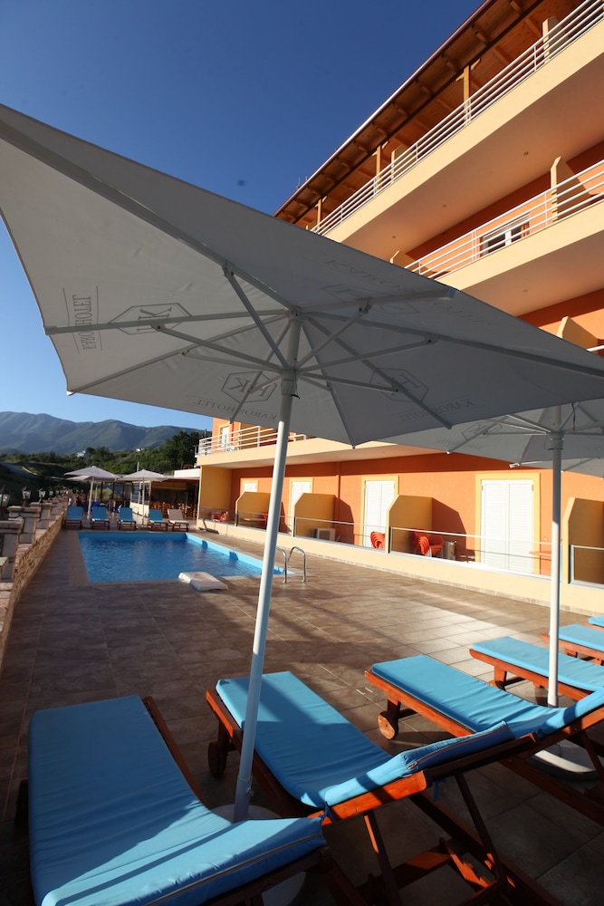 Karos Hotel Llaman
