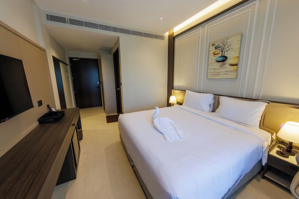 CherryLoft Luxury Resort