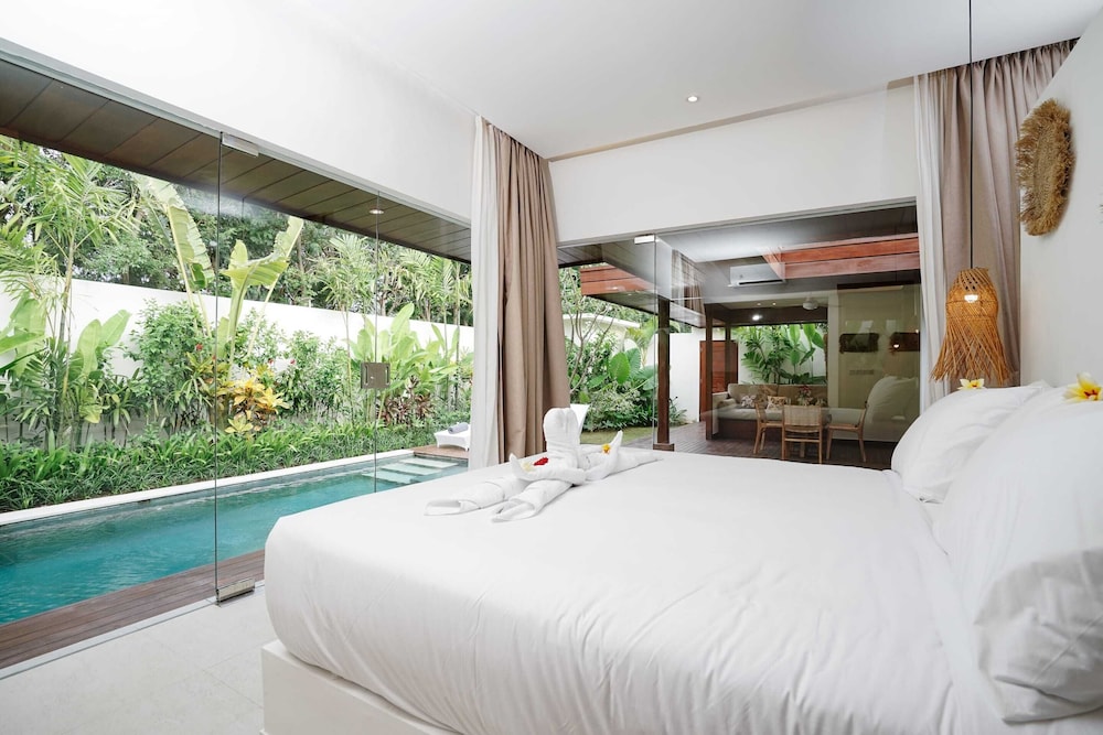 Villa Pulau I view 3