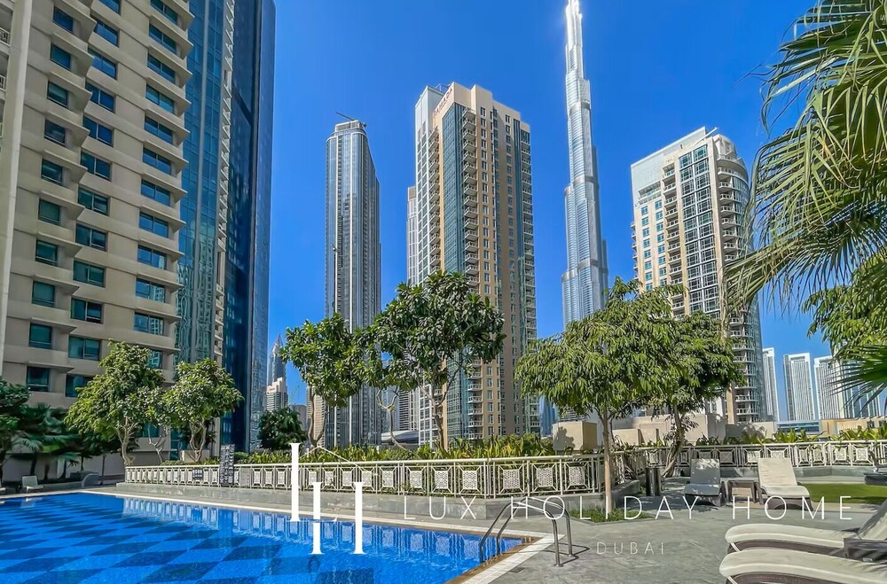 LUX Burj Khalifa Fountain View Suite 2
