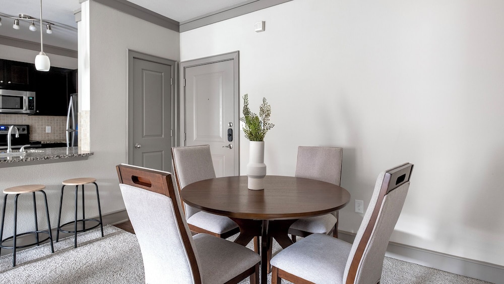 Landing Apartments Houston - Kingsland Blvd