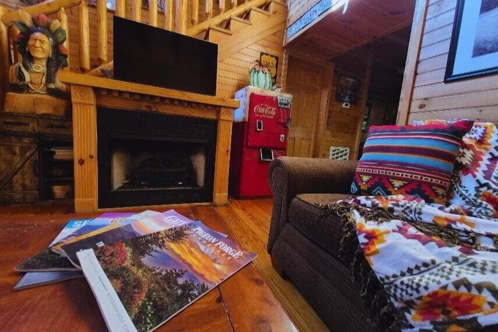 Reservation 2 Bedroom Cabin