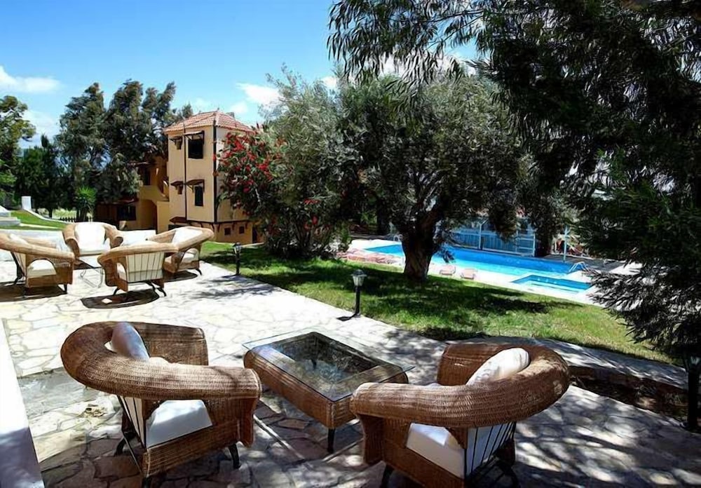 Ledra Samos Hotel
