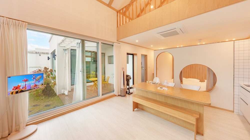 Gangreung Pyeonanhanga Pension