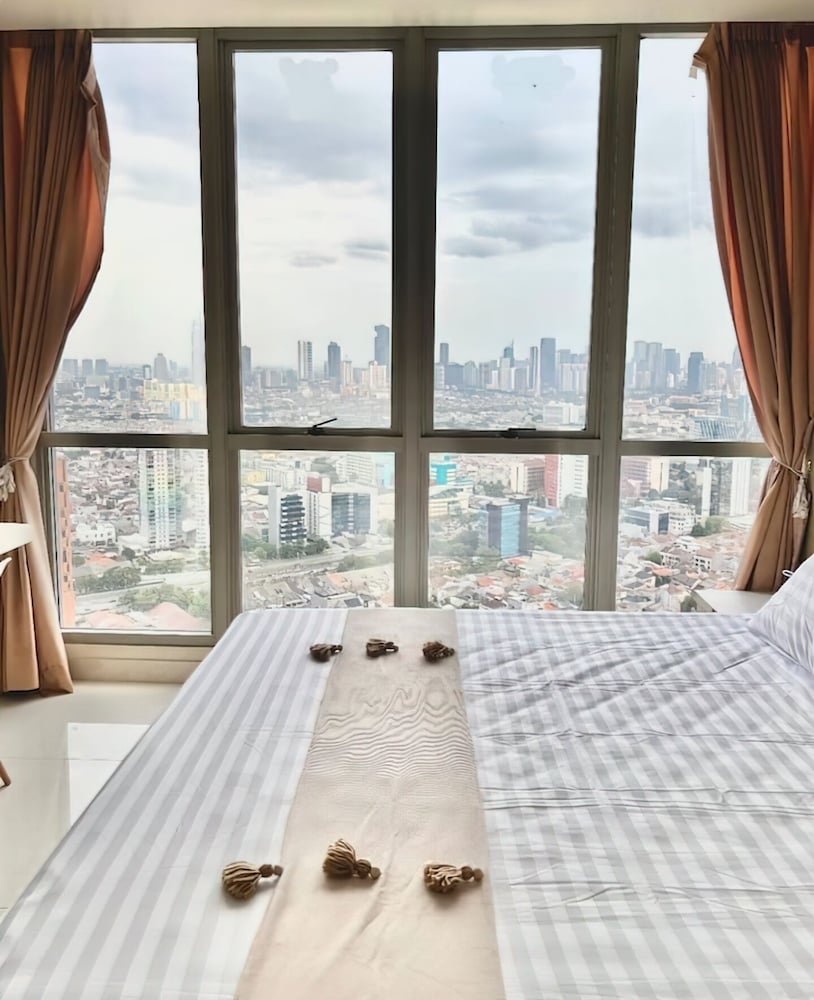 Premium Taman Anggrek Residences