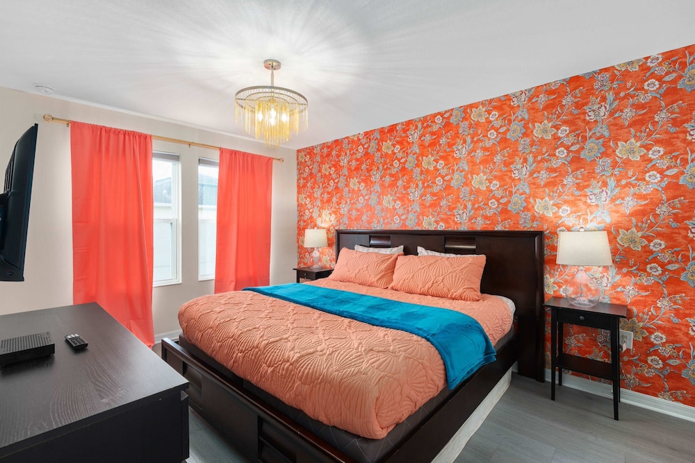 Super Fun-colors Gameroom Lakeviews Sleeps 13